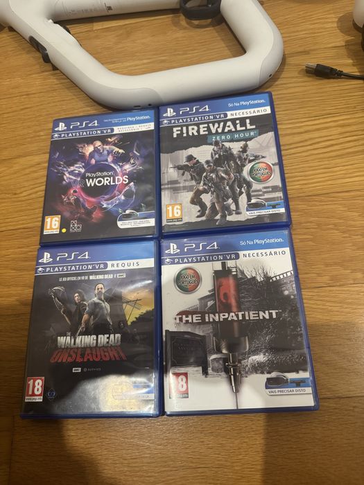 PSVR para PS4/PS5 - (com caixa) + 4 jogos