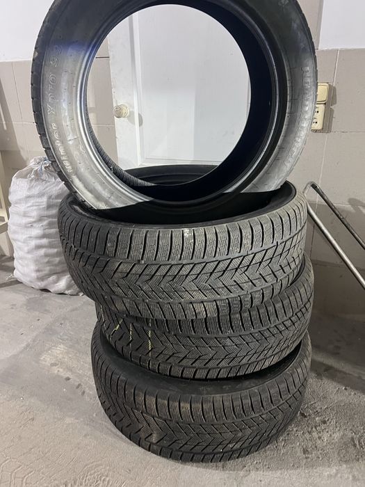 Зимняя резина 275/50/21