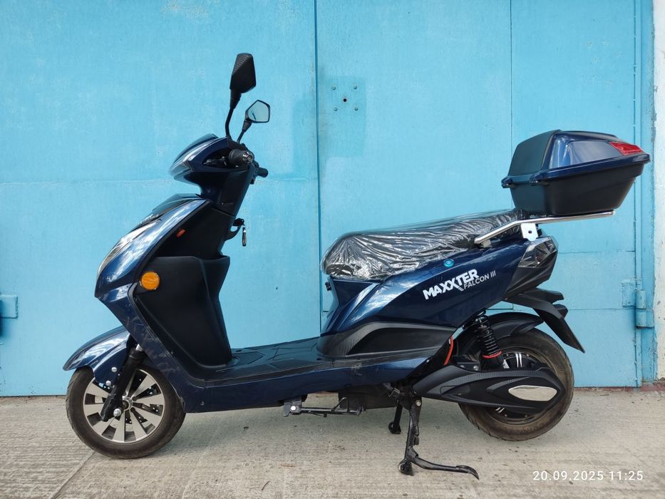 Електроскутер Maxxter FALCON III