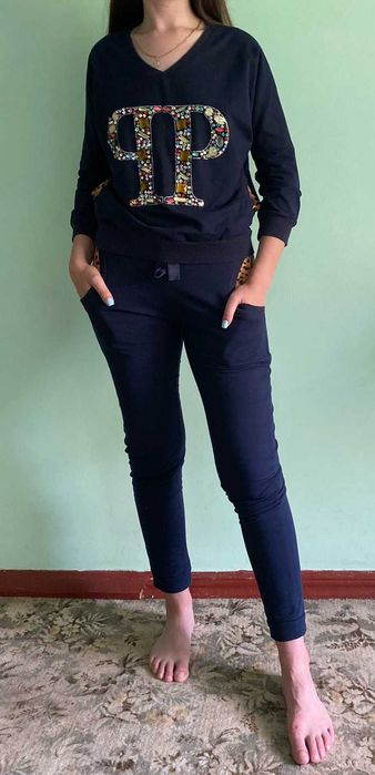 Спортивный костюм