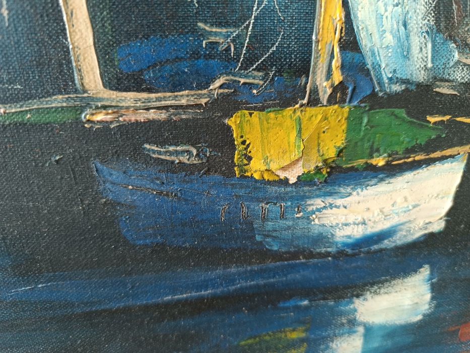 Obrazy olejne na płótnie i węzły marynarskie w gablocie