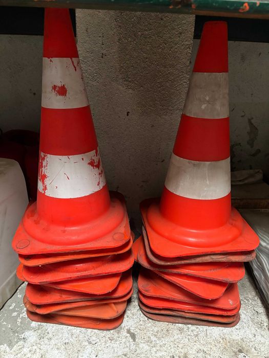 Lote Jaricans, Barreiras e cones de Sinalização e Mantas anti-fogo