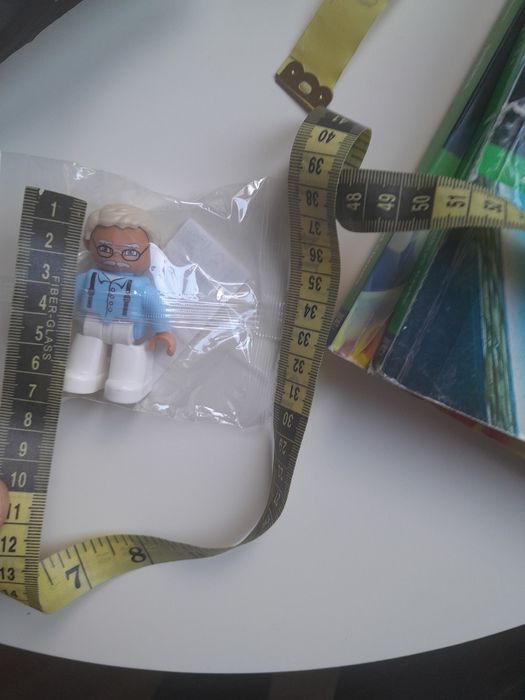 Sprzedam figurkę do zabawy