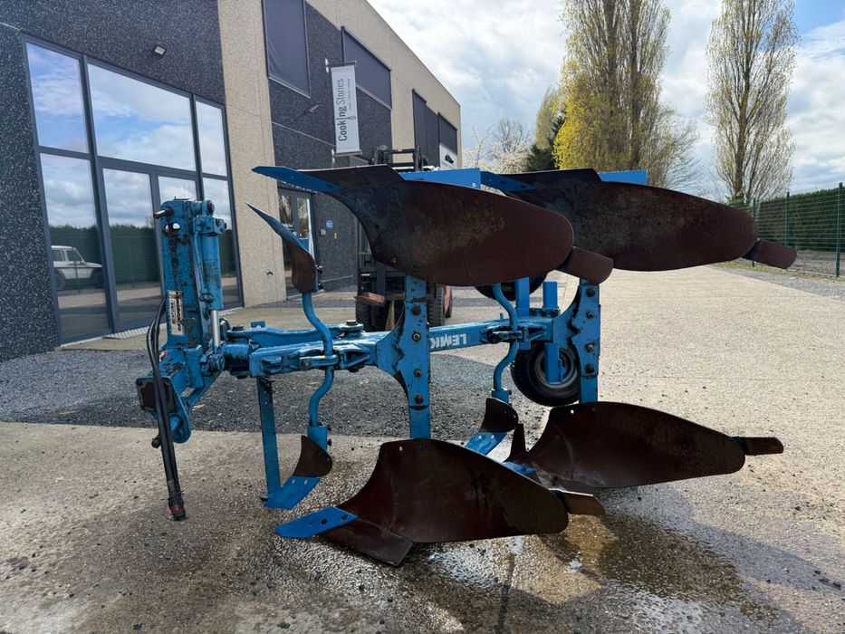 Плуг Lemken Opal 090/Kverneland
