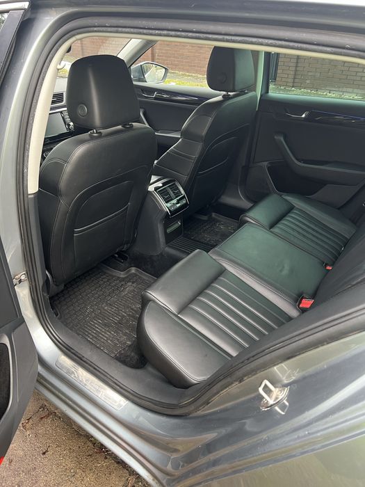 Skoda superb Laurin& Klement 4x4 2.0 tdi 190km. Automat!!!