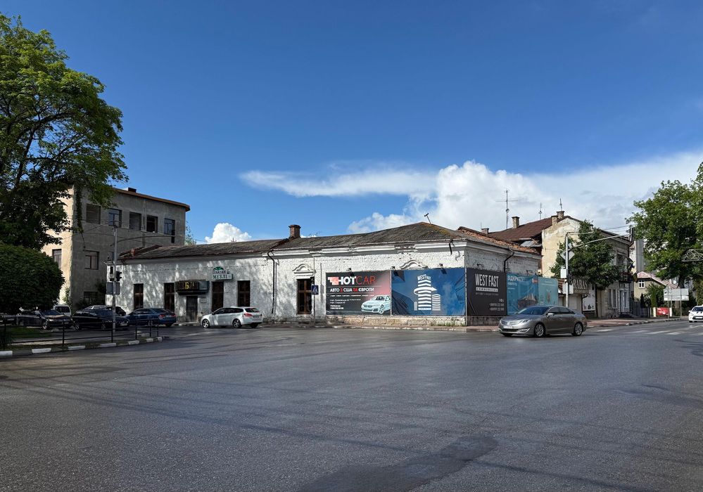 ПРОДАЖ Комерційного приміщення вул. Шевченка 340 кв.м