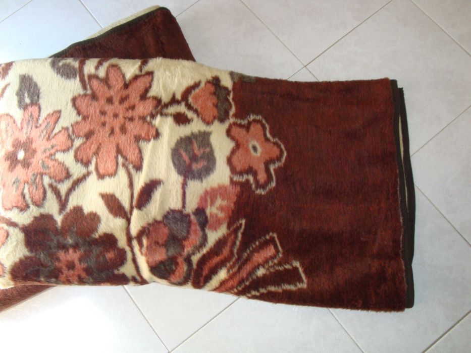 Double-Sided Blankets - NEW64752400637185121
