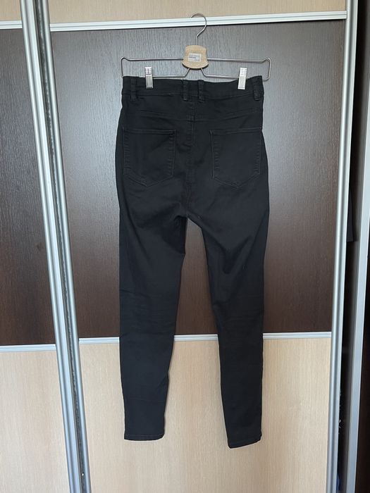 Czarne spodnie House skinny M