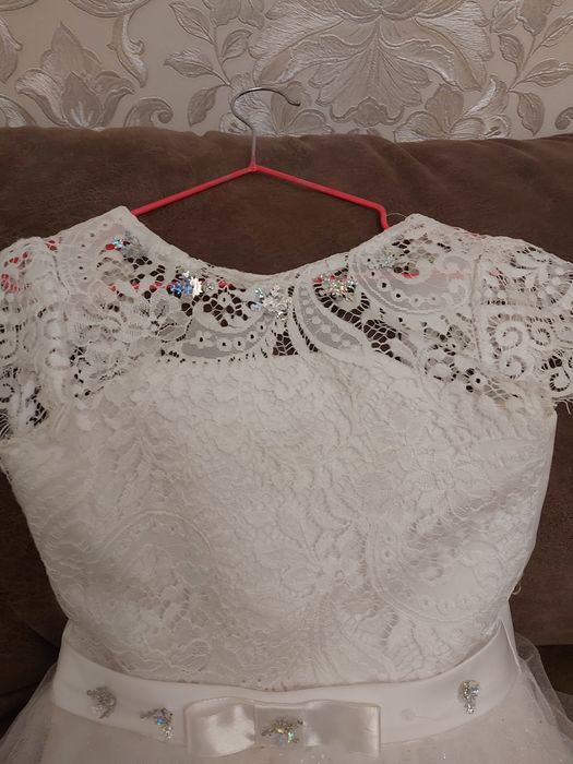 Нарядные платья для девочки