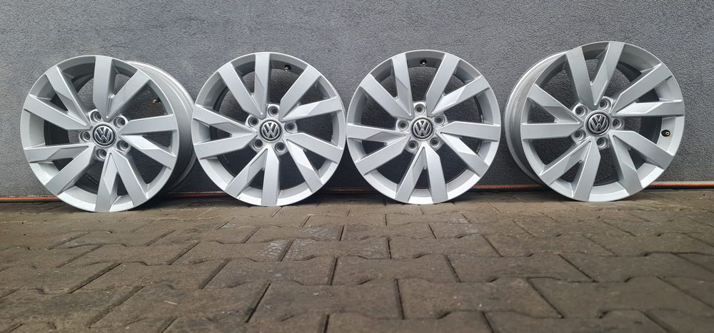 16 5x112 Vw oryginalne jak nowe