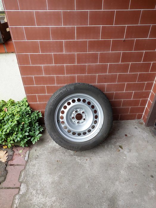 Komplet kół 16" z oponami zimowymi