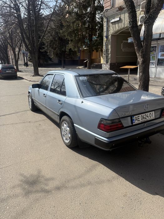 Mercedes E-class W124 переоформлення