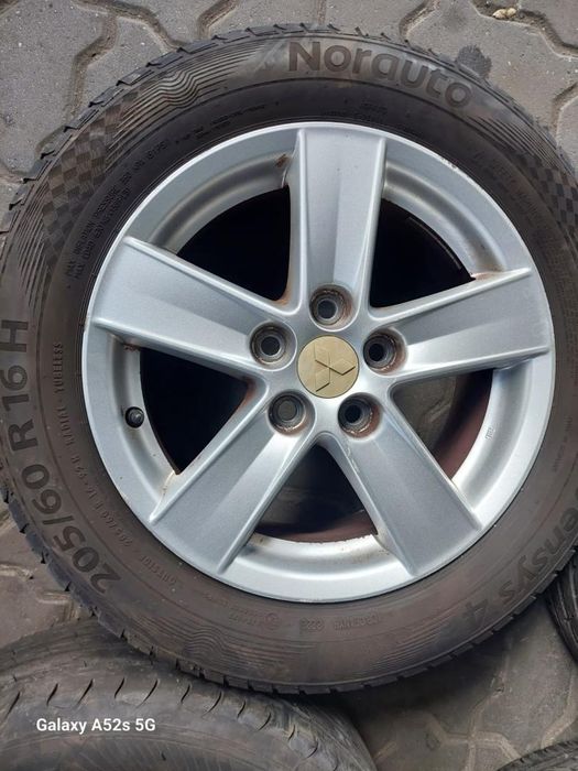 Jantes Mitsubishi Lancer Viii R16 Com Pneus 205/60 Furação 5X114.3