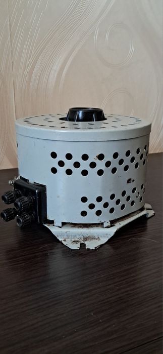 Автотрансформатор ЛАТР