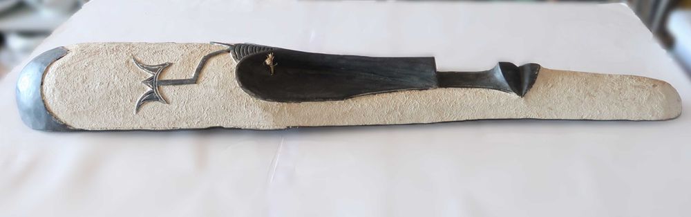 Mascara Africana em madeira esculpida 105 cm