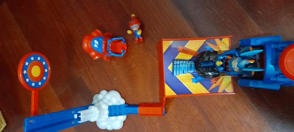 Foguete T Racers Rocket Launch