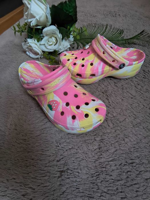 Crocs na platformie rozm.38