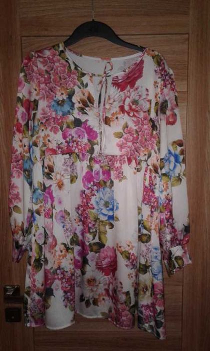 Sukienka SIZO rozm.uniwersalny.