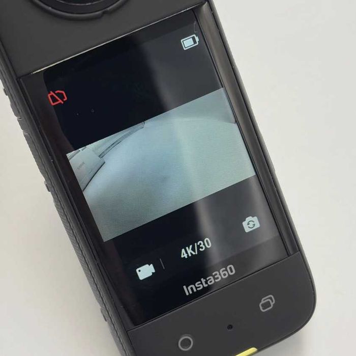INSTA 360 X3 + Invisible Stick + Motorcycle Bundle