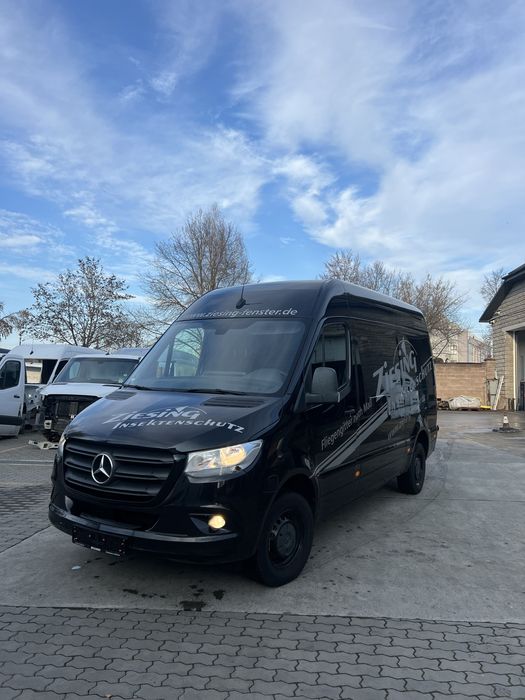 Кузов четверть чорний Mercedes Sprinter W907 середня база L2 H2 ПОРІЗКА