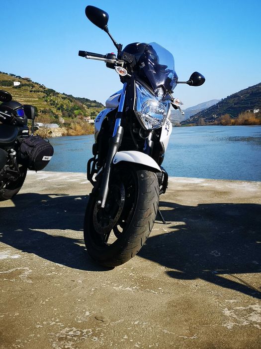 Yamaha XJ6 2012.