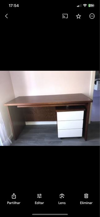 Secrataria de madeira