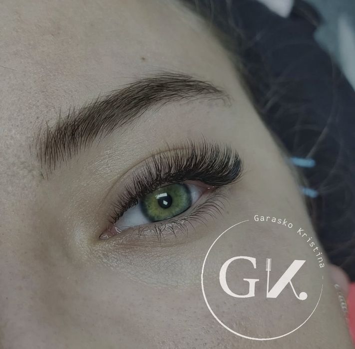 Нарощення вій .Корекція та фарбування брів