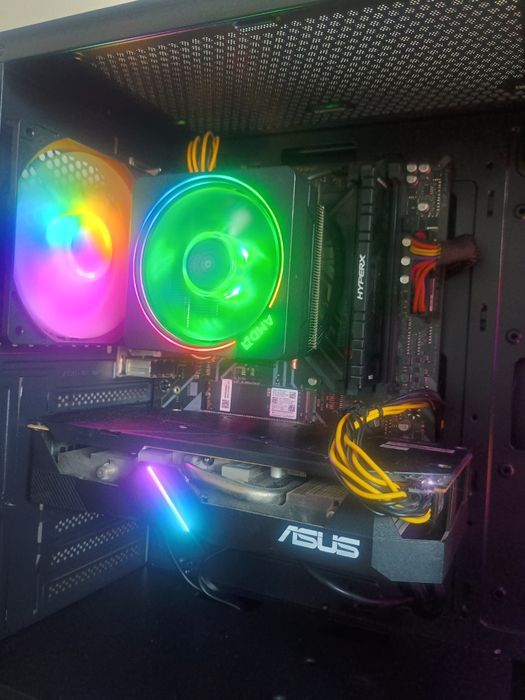 Gracz RYZEN 5 5500, RX 5500XT 8GB, 16GB ram, SSD NVME, 550W