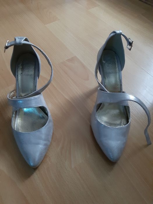 Ślubne buty skórzane