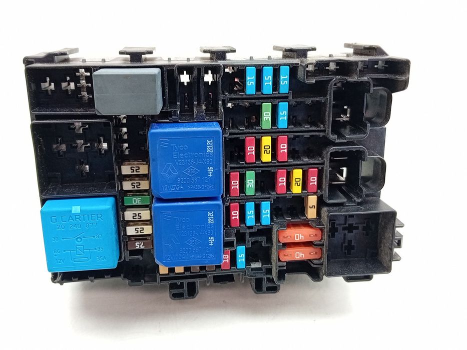 Caixa fusíveis / SAM / BSI RENAULT Megane IV (B9A/M_)
