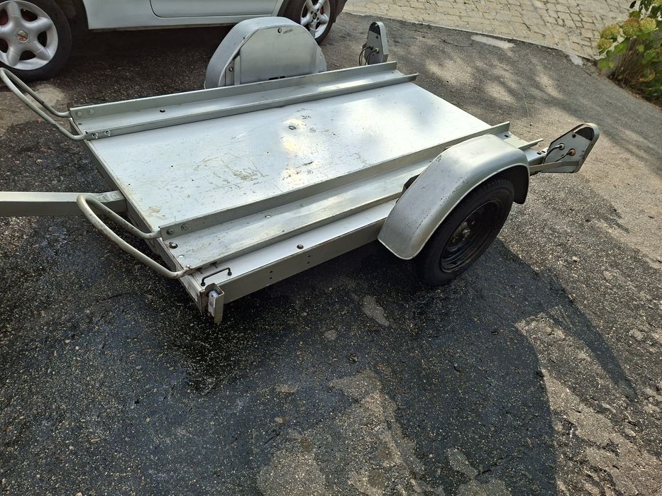 Reboque para 3 motas ou moto 4