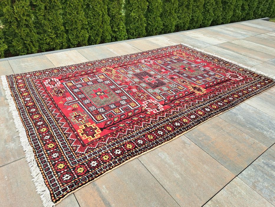 Duży dywan perski 190×306 cm – ręcznie tkany, klasyczny wzór geometryczny