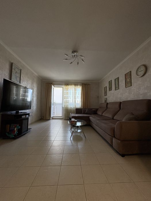 Продаж Бажана 36, 3кім., м.Харківська з видом на два озера