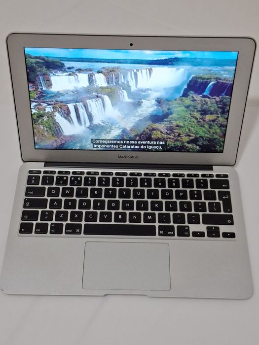 MacBook Air | Ecrã de 11,6 '' |  Intel Core i5 | macOS Monterey | NOVO