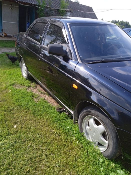 Продам гарну машину