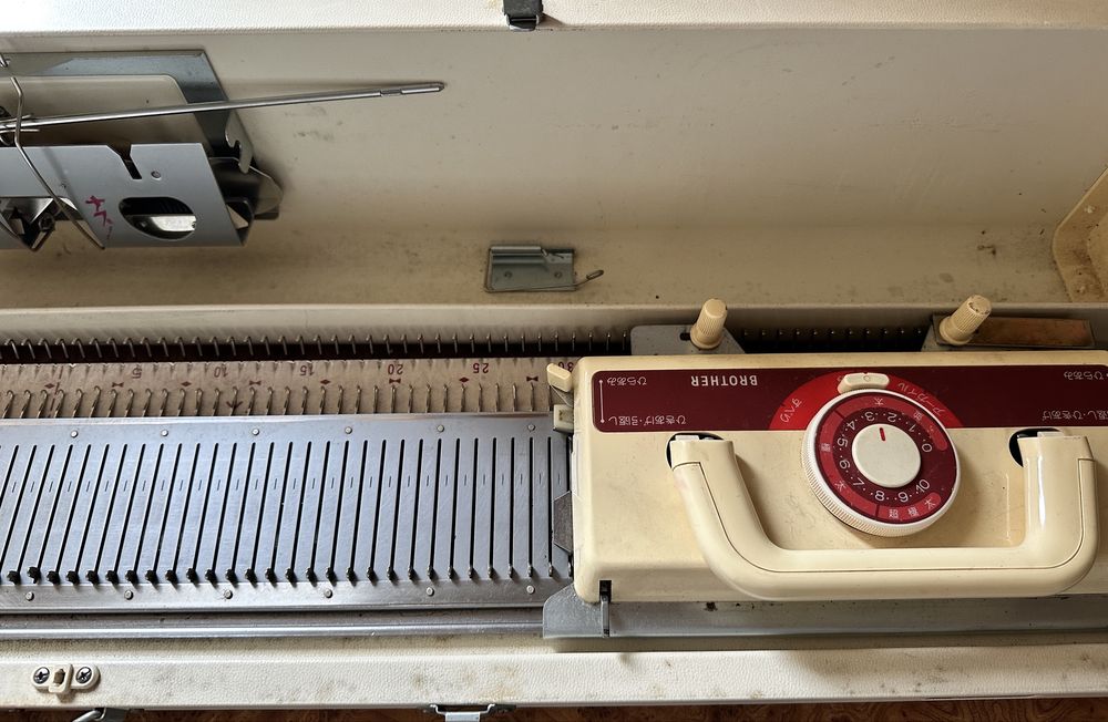 Maszyna dziewiarska Brother KH-230