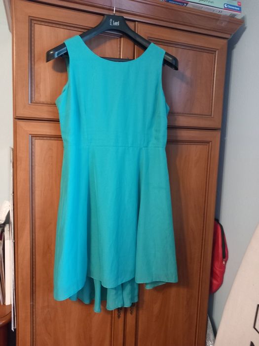 Miętową sukienka na wesele i inne imprezy