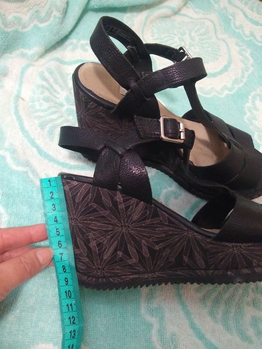 Clarks босоножки 37 размер