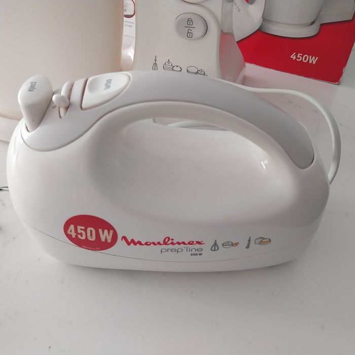 Batedeira com taça Moulinex