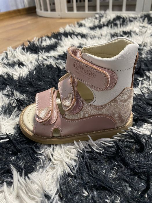 Босоніжки ортопедичні