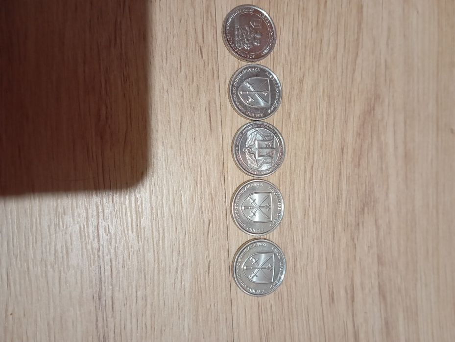 Обміняю колекційні 10 гривень