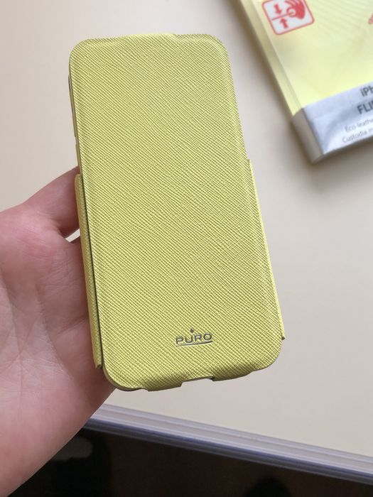Чехлы для iPhone 5c