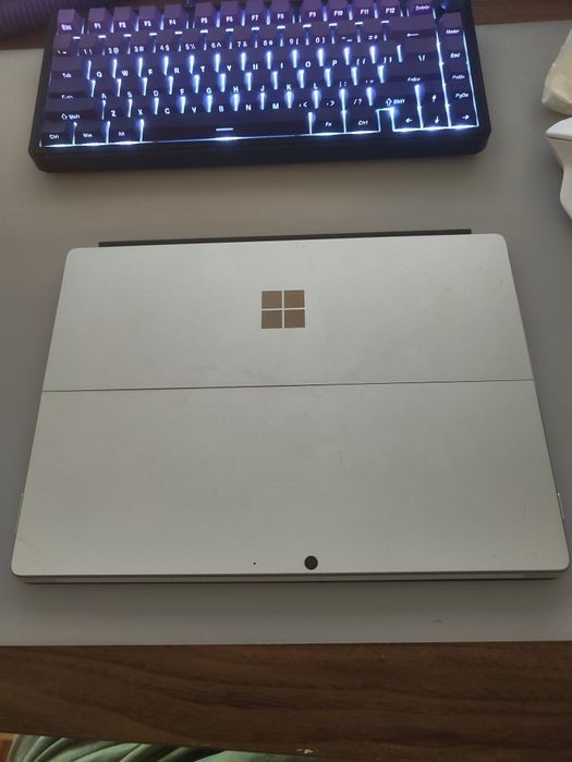 Microsoft Surface Pro 8
