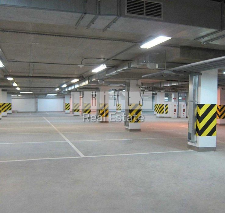 Продаж паркомісця 26 м2  Печерськ, метро Арсенальна, Грушевського 9А