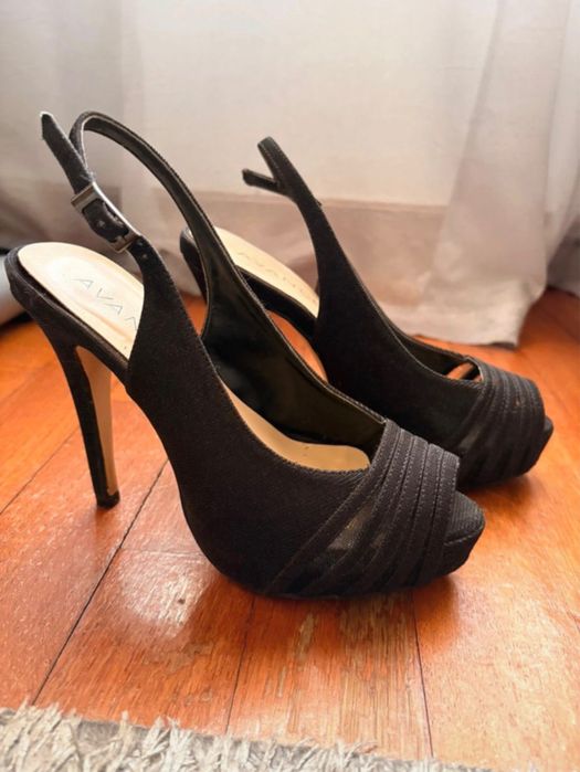 Sandálias de Cerimónia Usadas 1 Vez