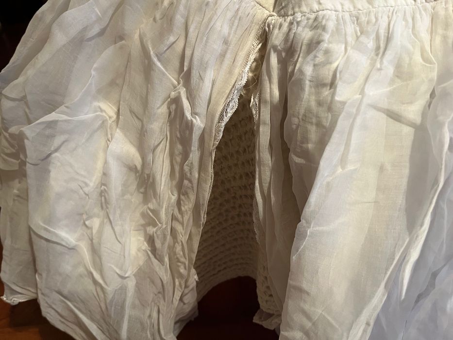Saiote antigo para cama
