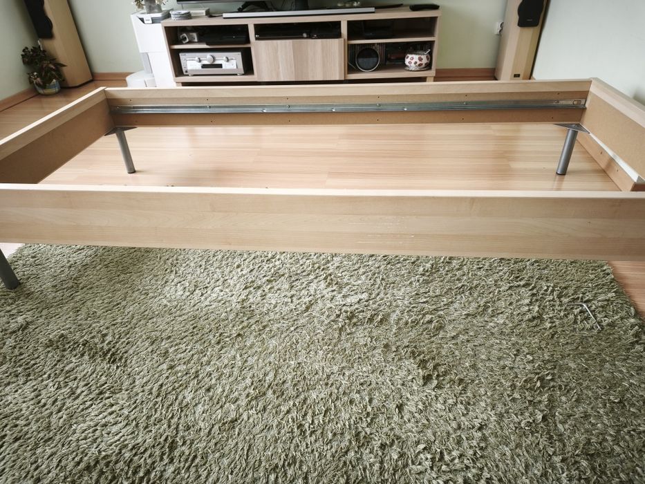Łóżko 90x200 jednoosobowe ze stelażem
