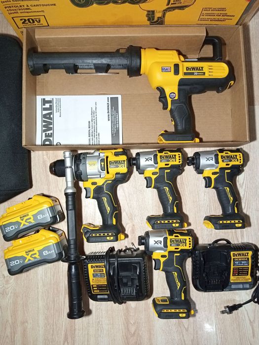Milwaukee/Dewalt  Tools USA