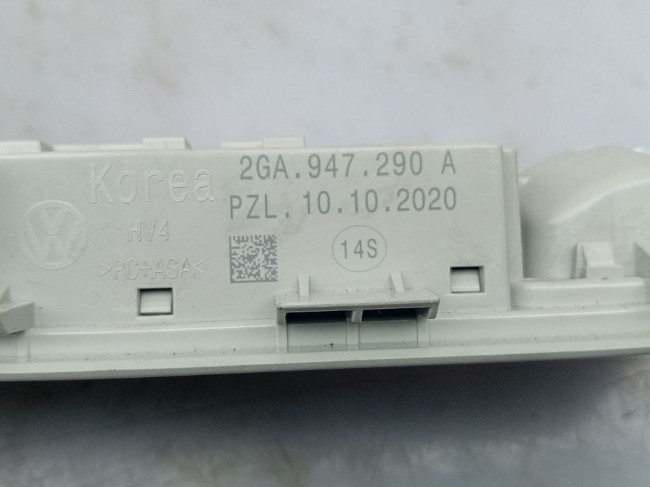 Plafonier frente VOLKSWAGEN Polo (AW1)