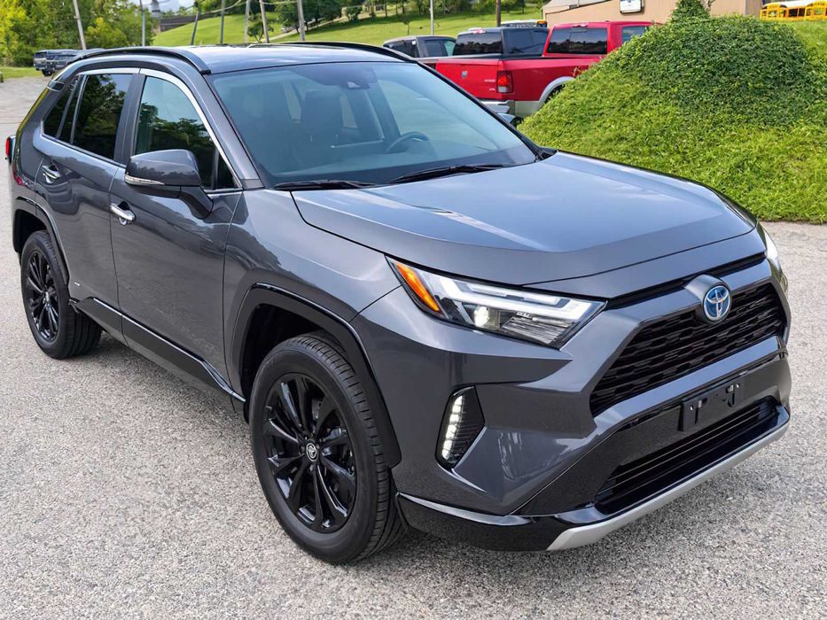 Toyota RAV4 2.5 Hybrid      2023